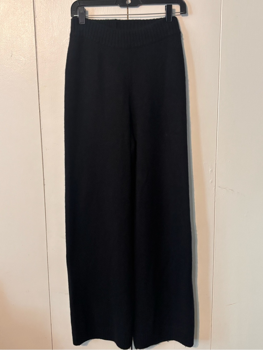 Alo Yoga Cashmere High-Waist Plush Waffle Pant in Black XS NWOT